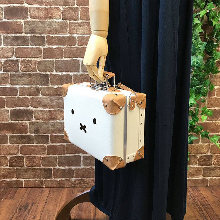 Miffy（ミッフィー） トランク 4L 旅行バッグ ミニサイズ ハピタス