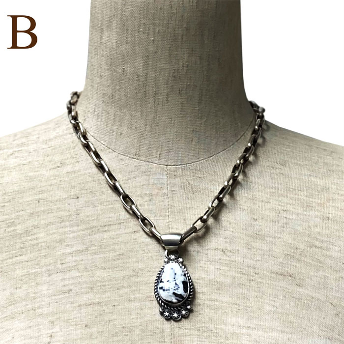 インディアンジュエリー ナバホ ホワイトバッファロー ペンダント