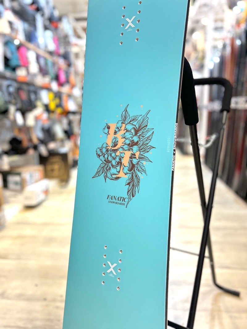 50％OFF 【即納】 メンズ スノーボード 板 型落ち FANATIC BT 147cm 23