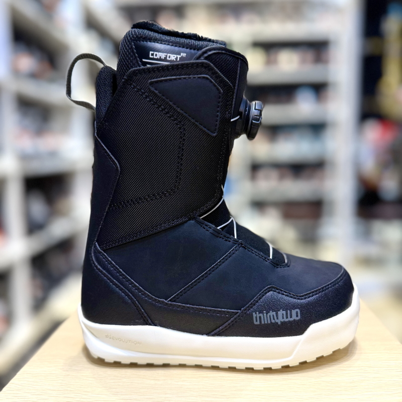 ラスト1点】 24-25 THIRTYTWO SHIFTY BOA W'S カラー:BLACK 23cm