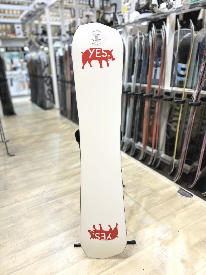 ラスト1点】メンズ スノーボード 板 型落ち YES GREATS UNINC. ソール