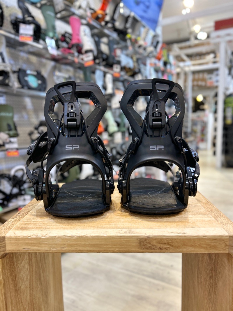 25-26 SP UNITED BASE + カラー:BLACK Mサイズ エスピー メンズ