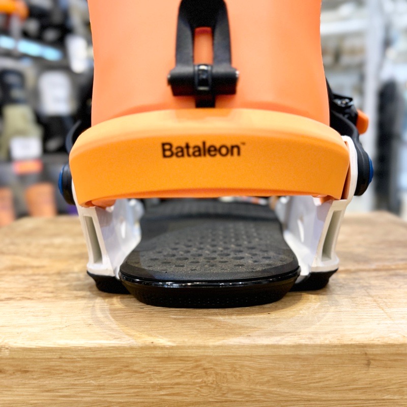 24-25 BATALEON Fly カラー:Neon Orange MLサイズバタレオン メンズ