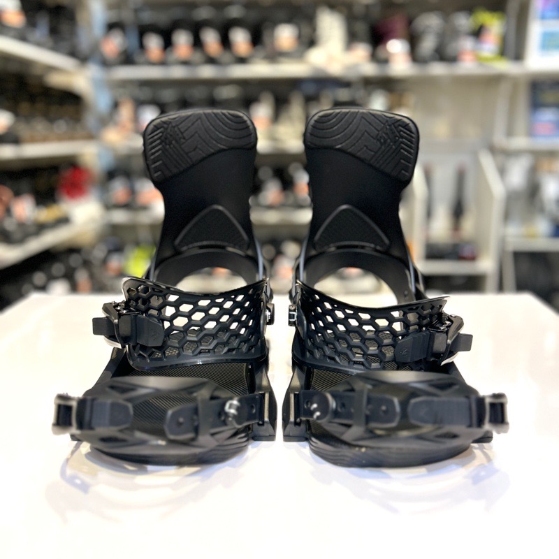 24-25 JONES EQUINOX カラー:ECL BLK Mサイズ ジョーンズ レディース