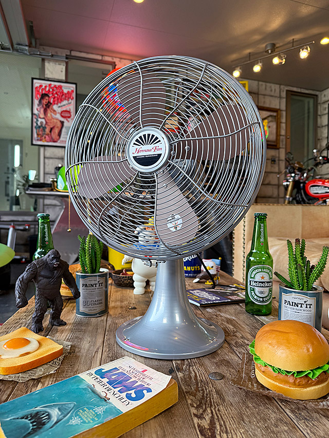 ち*う様 レトロ スタンド扇風機 シルバー ち*う様 レトロ スタンド