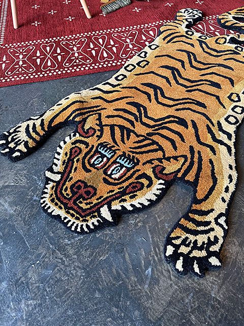 チベタン タイガーラグ （Mサイズ） 130cmX75cm 単品 □ アメリカン