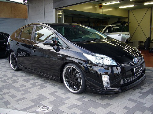 TOYOTA 前期プリウスPRIUS/ （ZVW30） 用 19インチホイール＆タイヤ