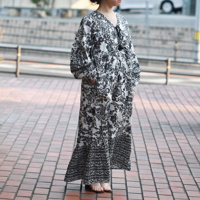 sara mallika（サラ マリカ） ワンピース ペイズリー フラワー