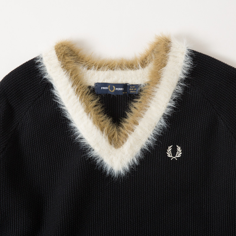 FRED PERRY（フレッドペリー） テクスチャード トリム Vネック