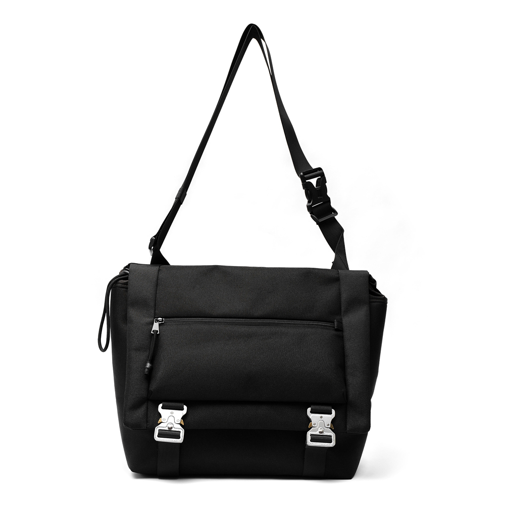 メッセンジャーバッグ ワンショルダーバッグ 斜めがけバッグ 通勤 通学