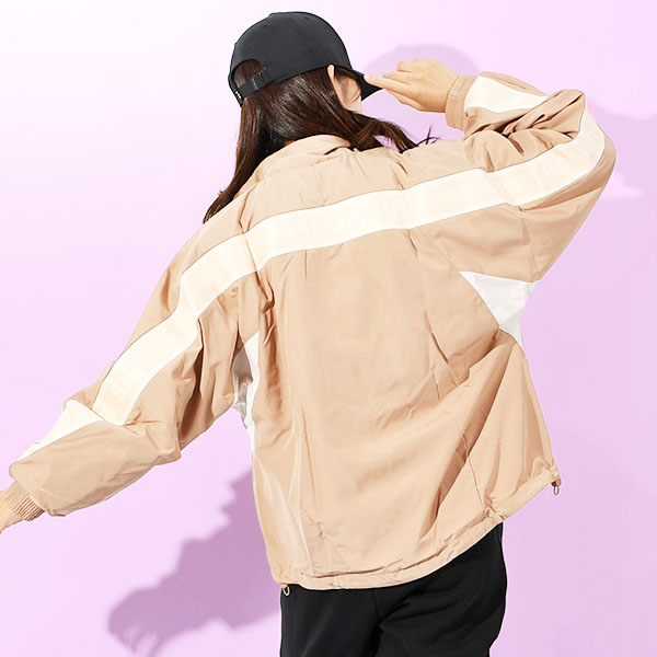 adidas（アディダス） 30%off ラスト1点 XLサイズ レディース ウインド