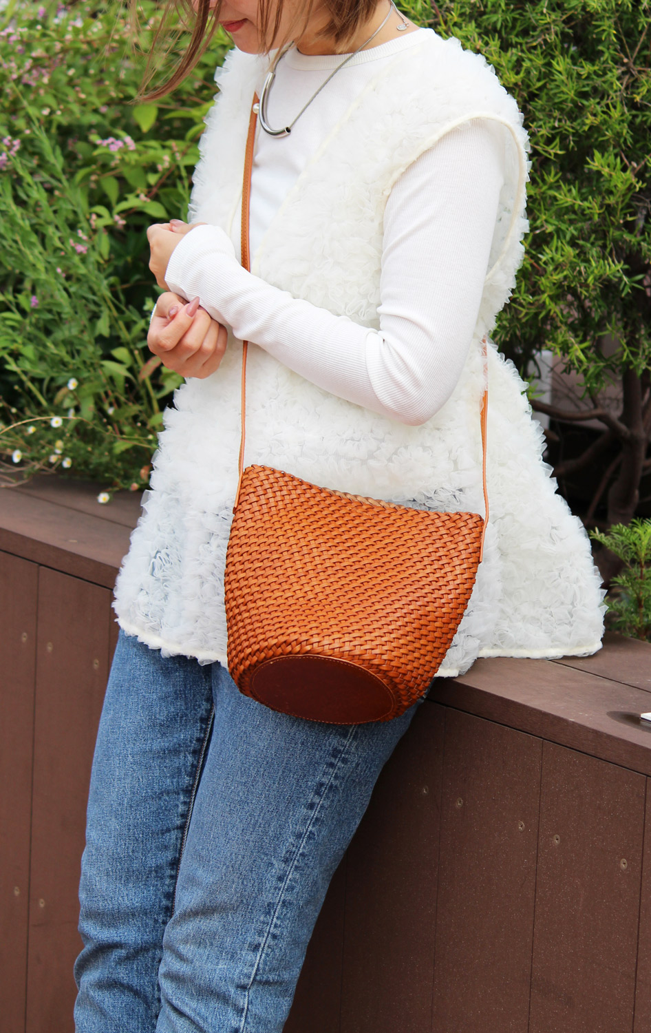 ショルダーバッグ 編み込み牛革 バッグ ブランド メッシュバッグ