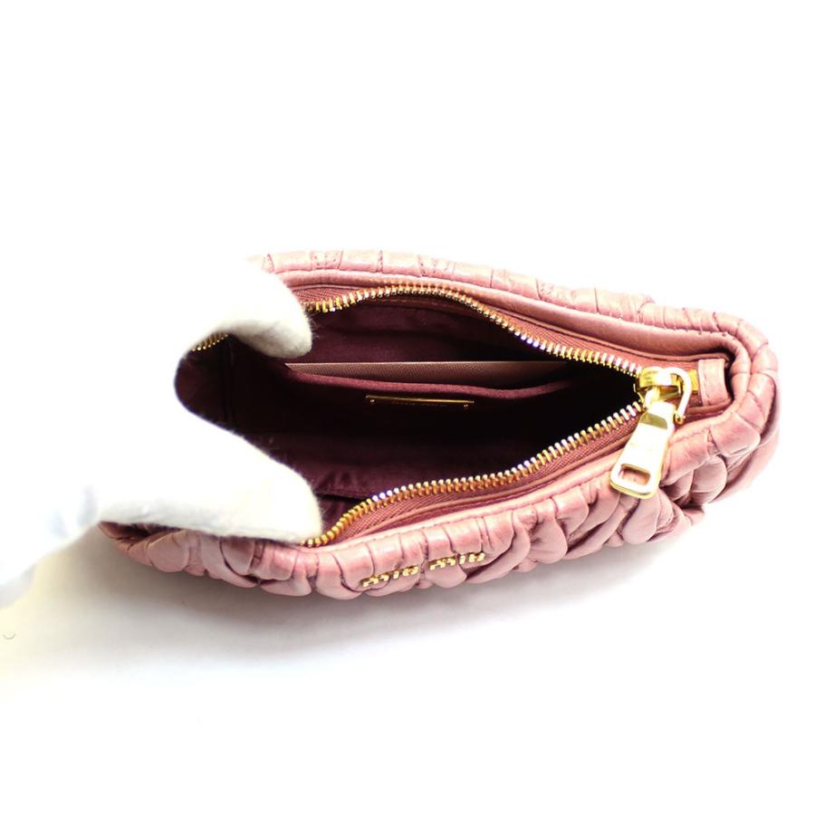miu miu（ミュウミュウ） 化粧ポーチ ブランド 使いやすい おしゃれ