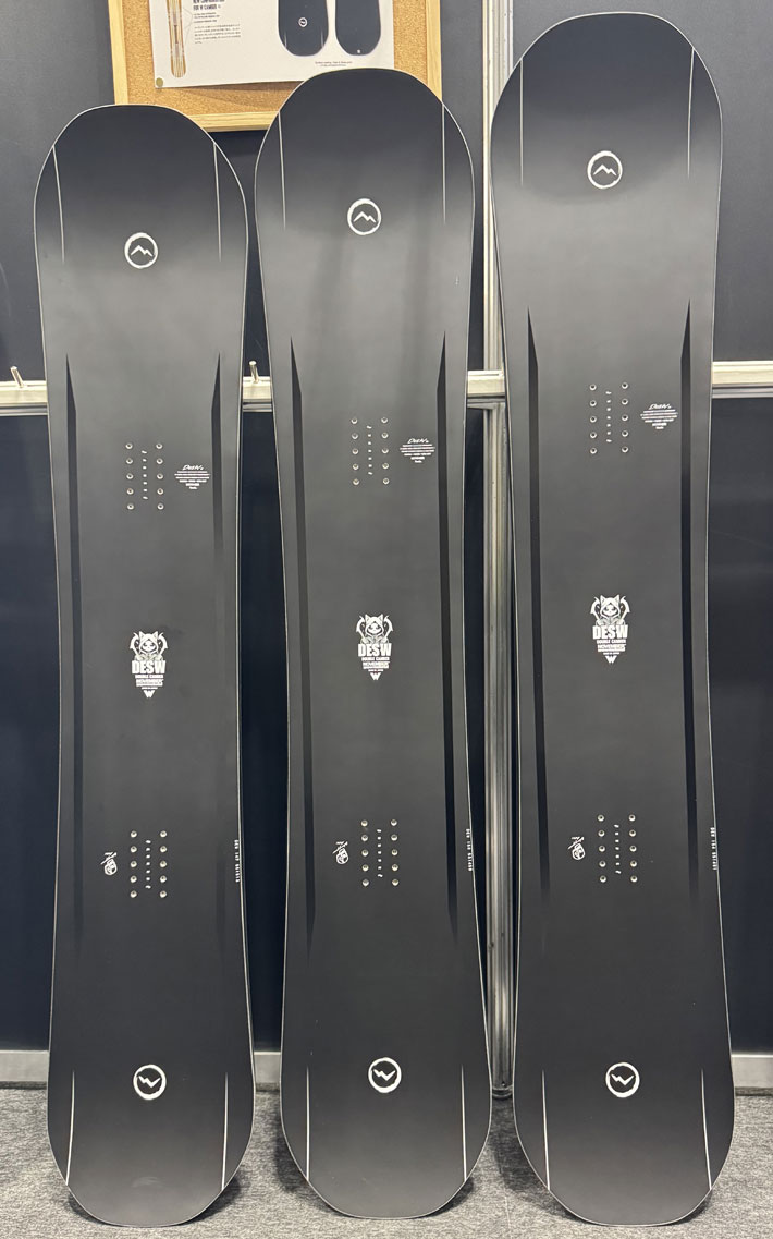 NOVEMBER（ノベンバー） 25-26 スノーボード NOVEMBER DESIRE W