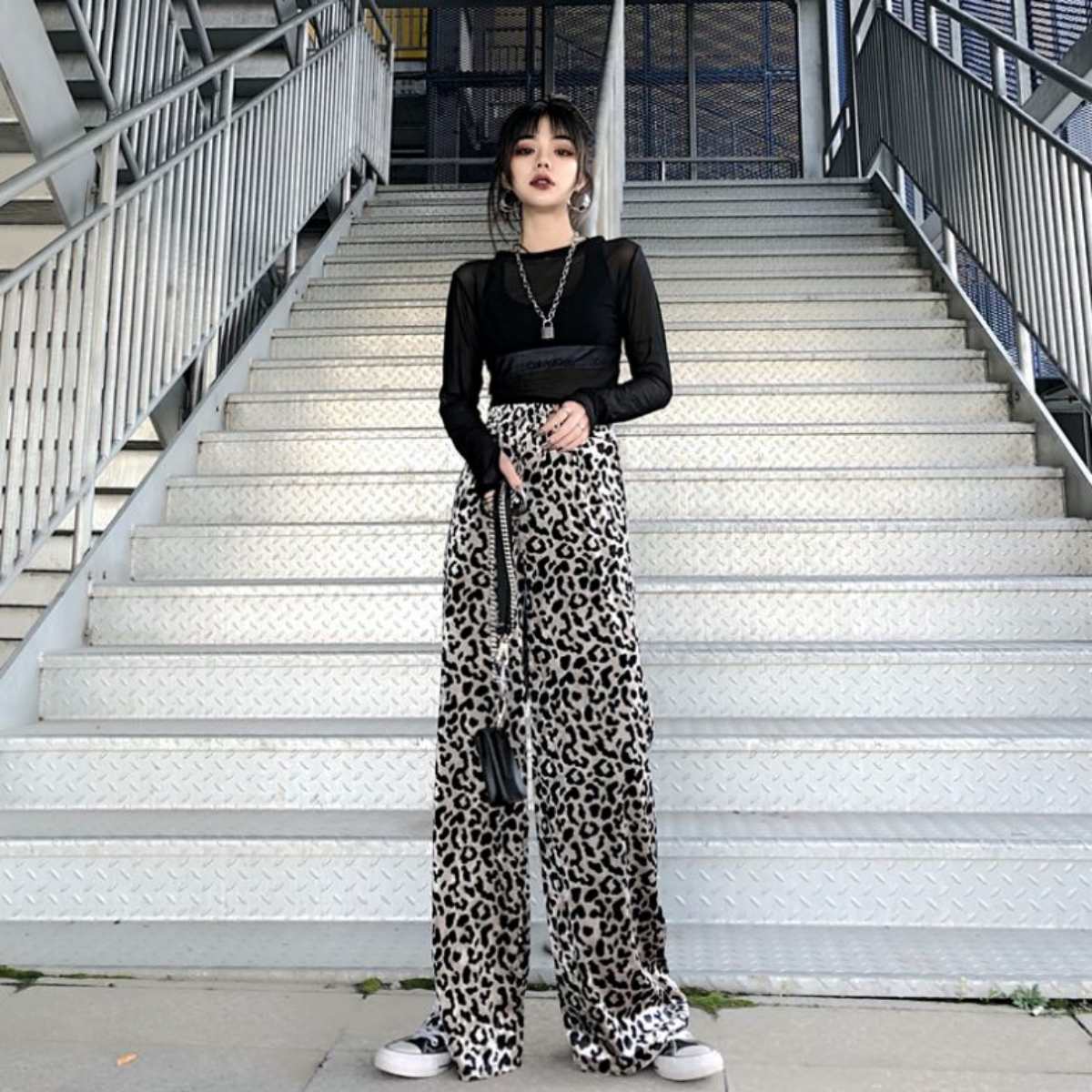 Belle Cie（ベルシー） レオパード ワイド イージーパンツ レディース