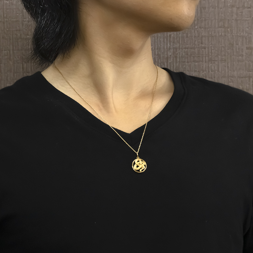 ジュエリー工房アトラス 18金 ネックレス 蛇 ダイヤモンド 0.01ct