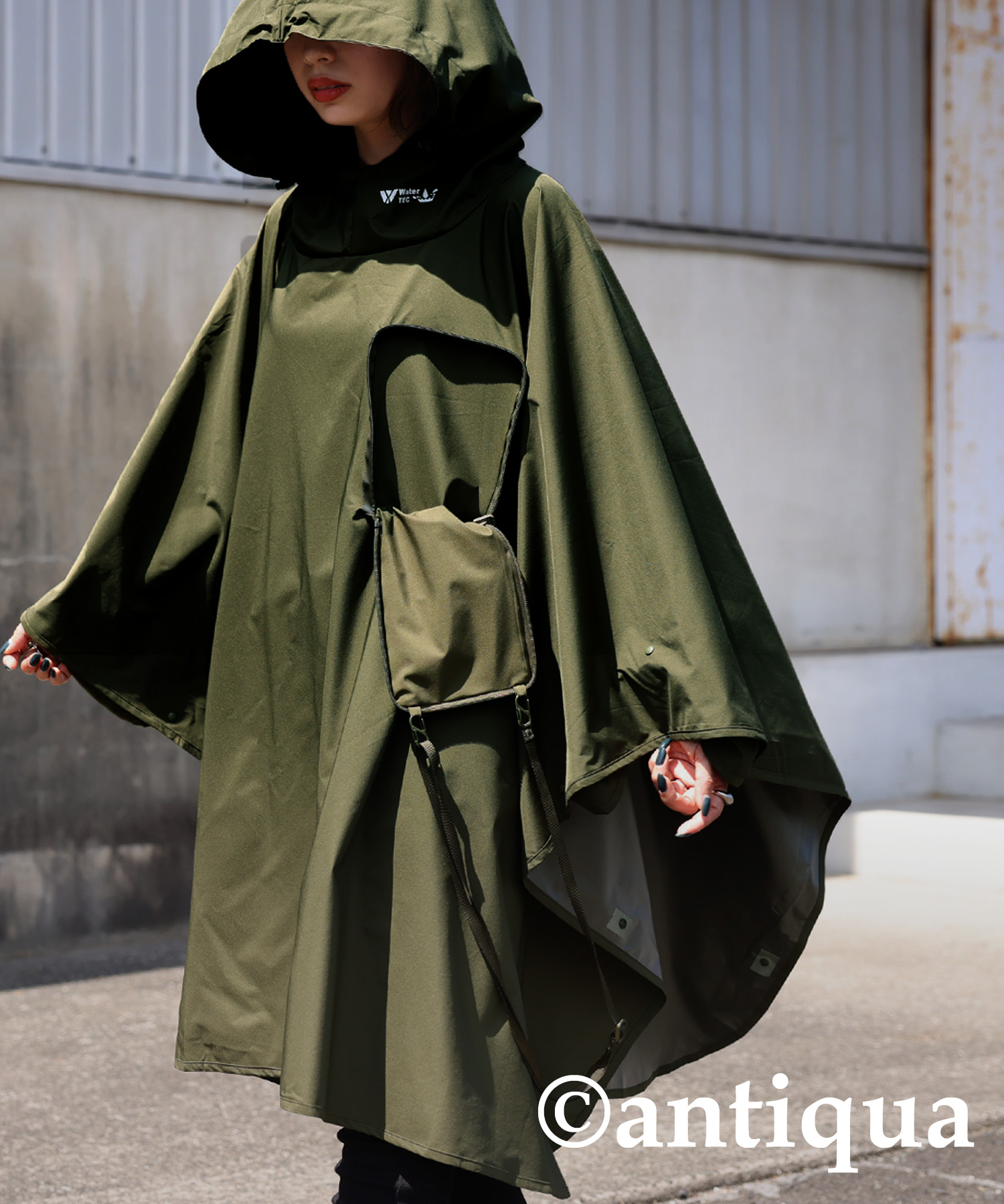 antiqua（アンティカ） 袖丈調節 ポケッタブルポンチョ ポンチョ