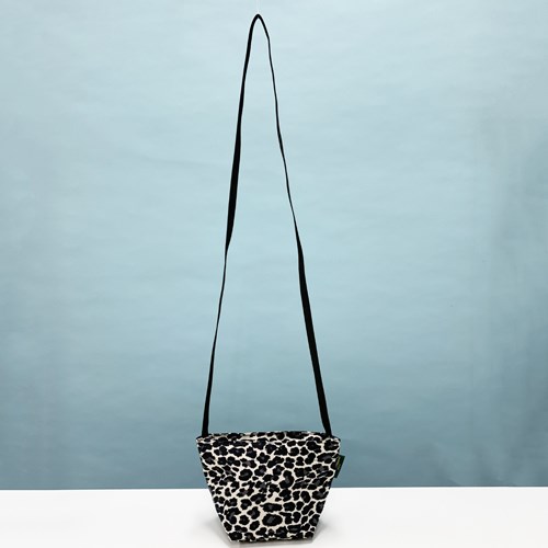 Herve Chapelier（エルベシャプリエ） ショルダーバッグ レオパード