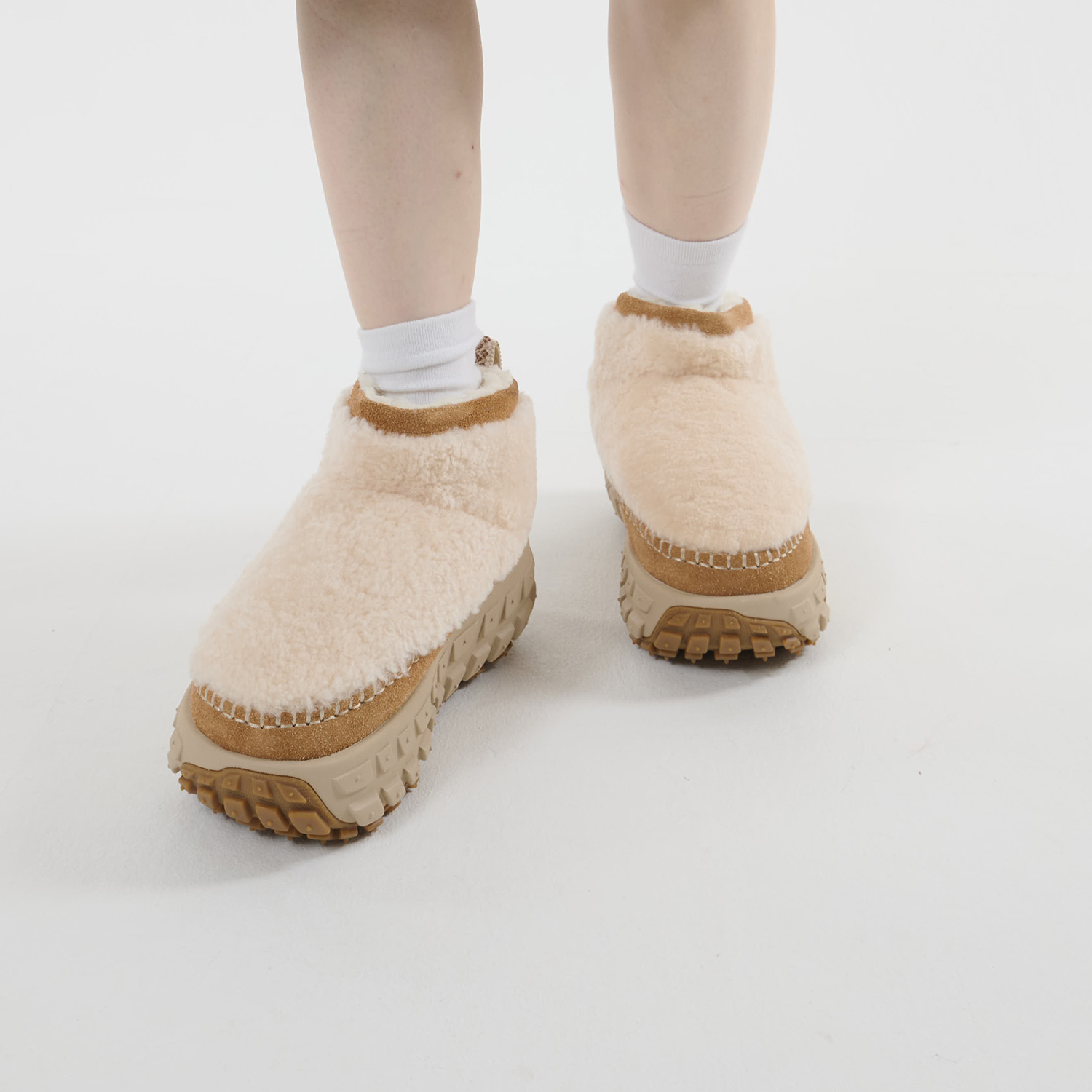 UGG（アグ） ウルトラミニ ブーツ ベンチャー デイズ コージー