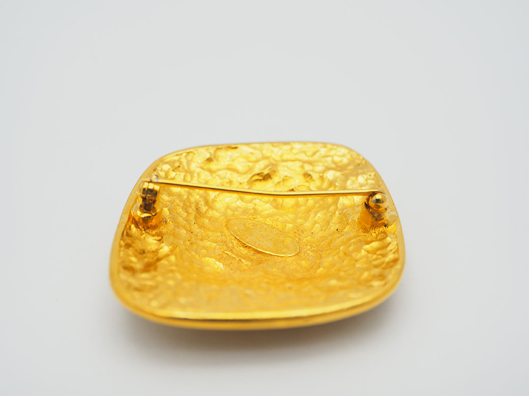 CHANEL（シャネル） ヴィンテージ ひし形 ココ ブローチ ゴールド