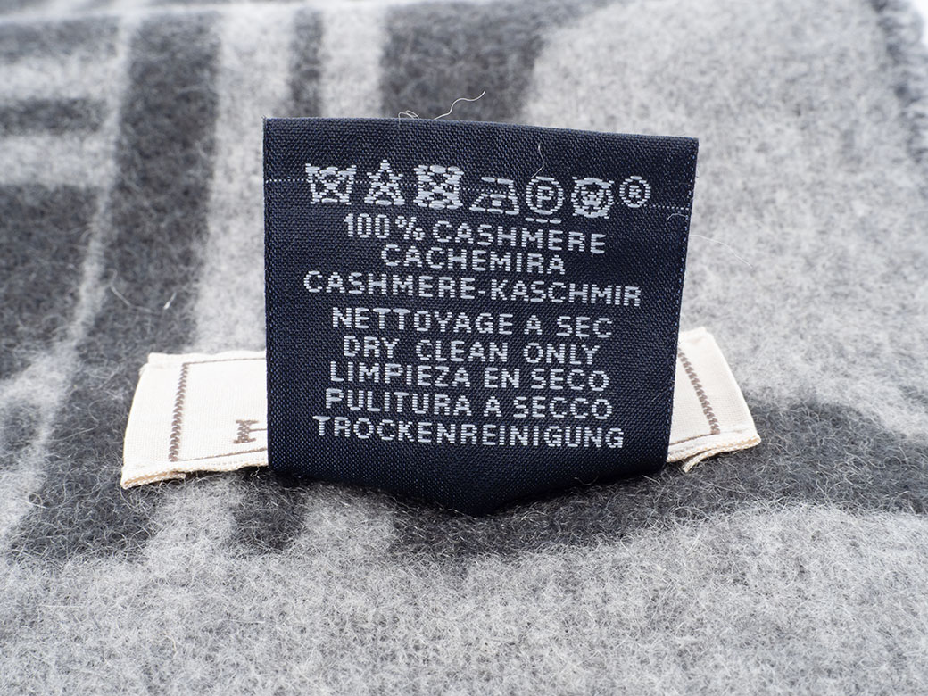 HERMES（エルメス） カシミヤマフラー ブリッドドゥガラ 無秩序 グレー