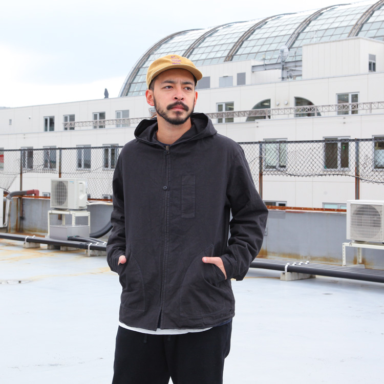 remilla（レミーラ） アウター ワークスモック 2023AW : BROWN FLOOR