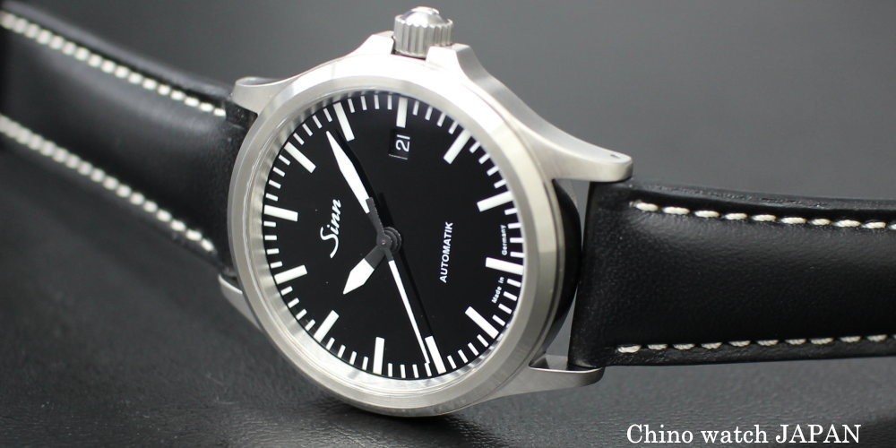 Sinn（ジン） Sinn 556 自動巻き 腕時計 ロシアンカウレザーストラップ