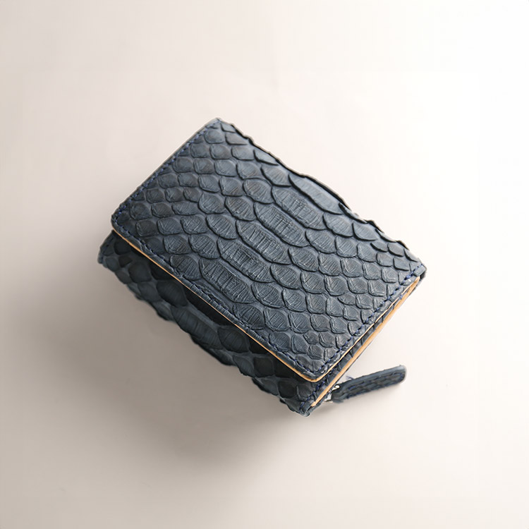 sankyo shokai（三京商会） ダイヤモンドパイソン コンパクト 財布