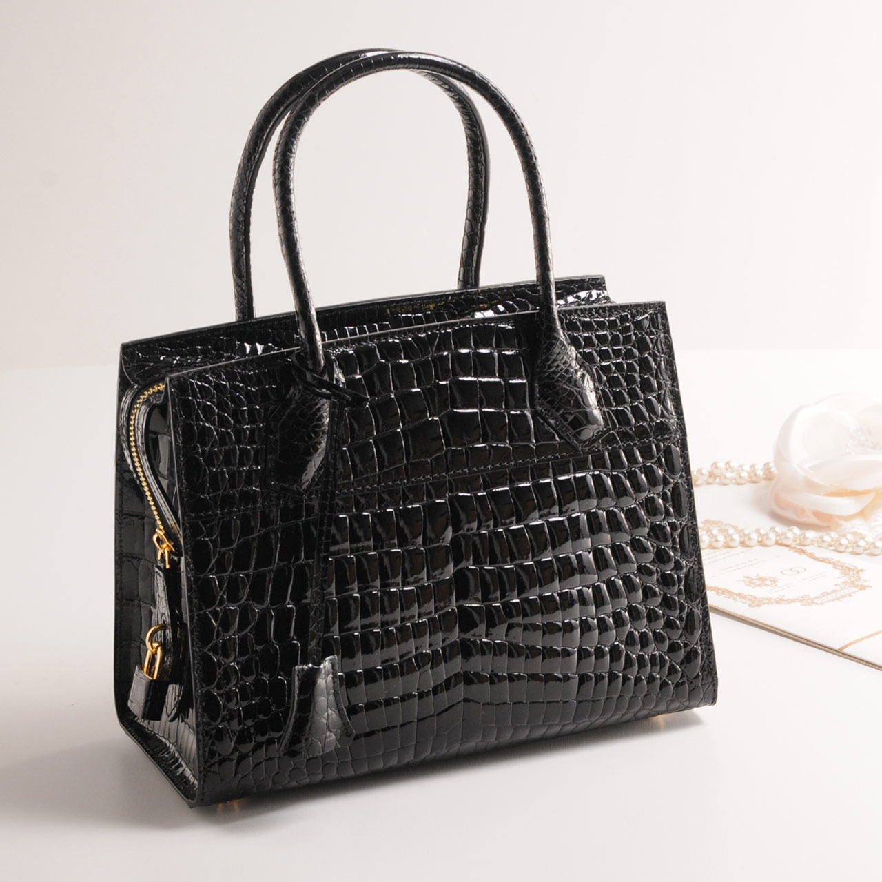 sankyo shokai（三京商会） ［期間限定価格］クロコダイルハンドバッグ