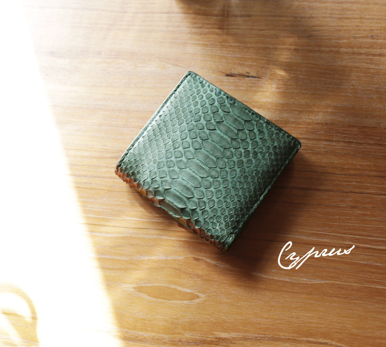 sankyo shokai（三京商会） [10%offクーポン]パイソン コンパクト 財布