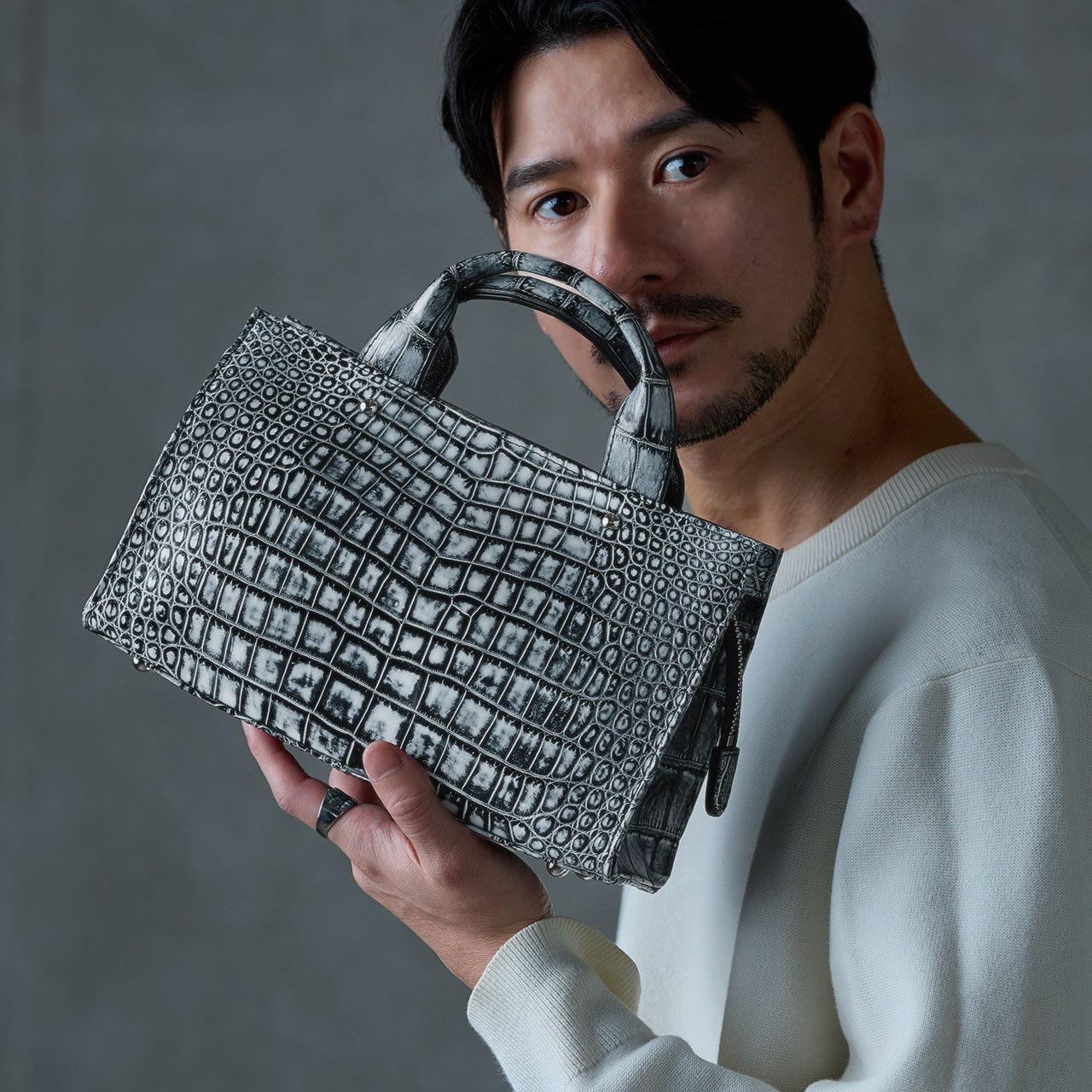 sankyo shokai（三京商会） クロコダイル メンズ 2WAY ハンドバッグ