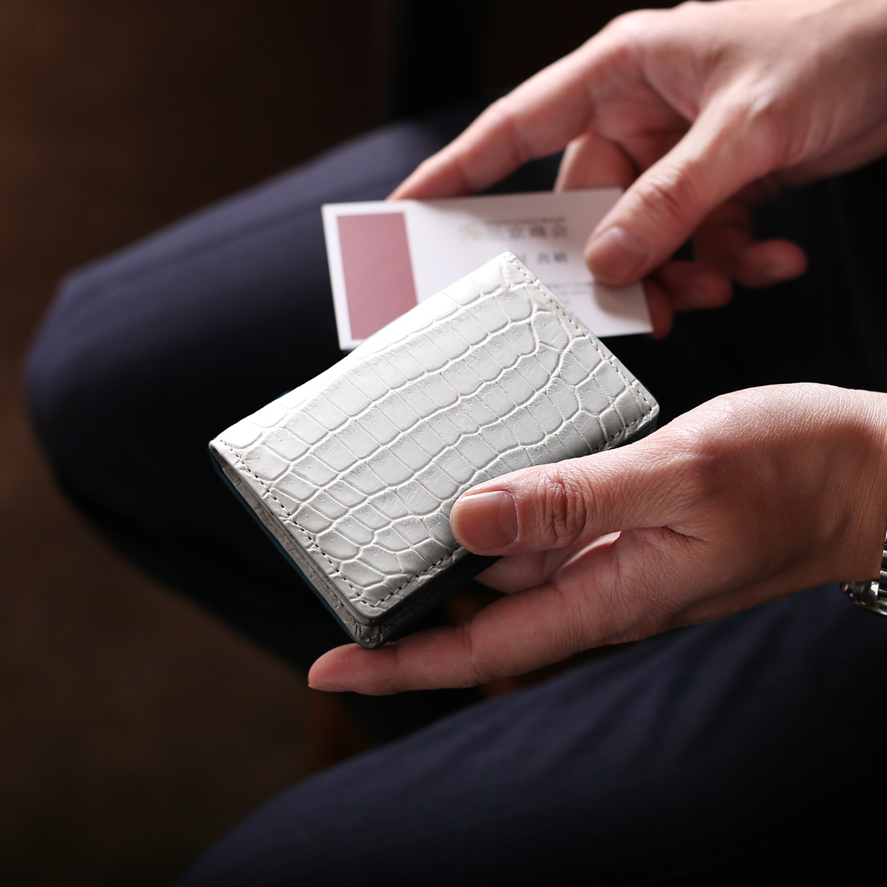 sankyo shokai（三京商会） [28h限定10%off]クロコダイル メンズ 名刺