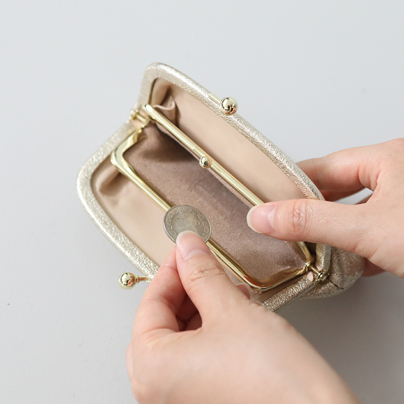 StitchandSew（ステッチアンドソー） 小さながま口のお財布 ゴールド