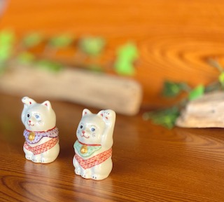 九谷焼 高級 陶磁器 招き猫 ミニ猫 3.2号 デコ盛 左手 千客万来ギフト