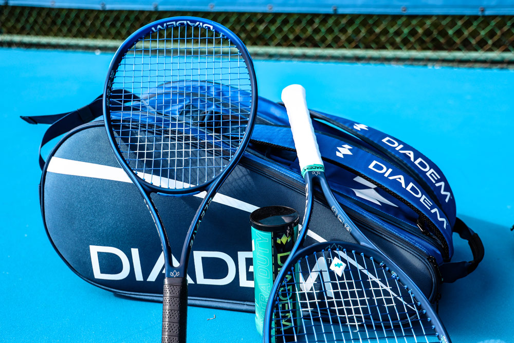 アリーナ（arena） ダイアデム DIADEM テニスラケット エレベート 98