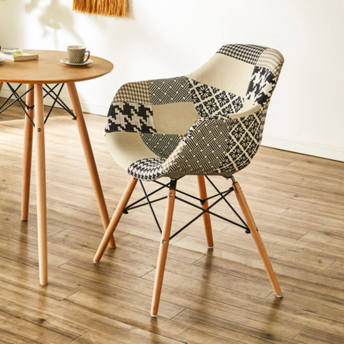 チェア 座面高45cm パッチワーク 肘掛け イームズ風 （ ダイニング