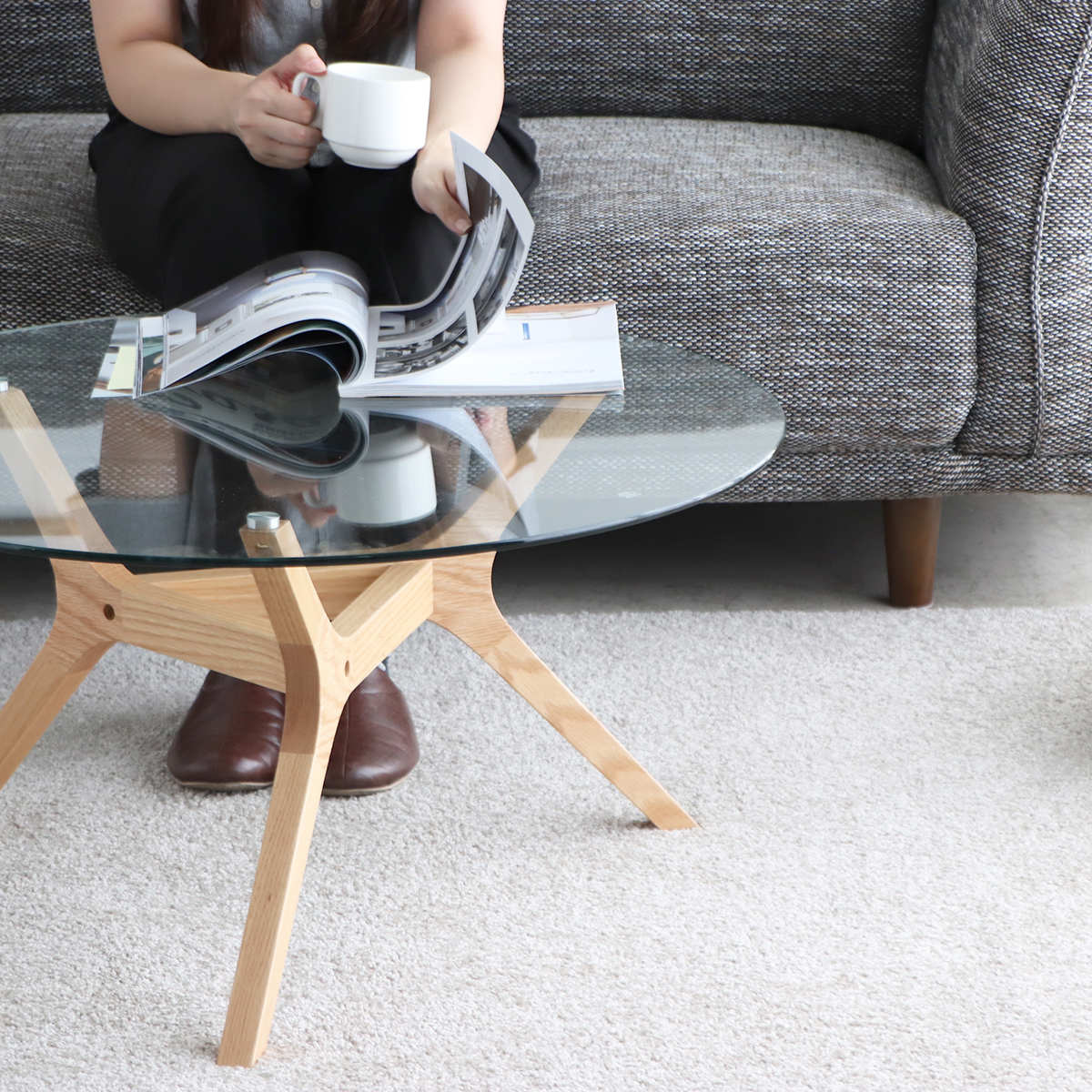 東馬（Tohma） ローテーブル 円形 直径80cm アモール ガラス天板