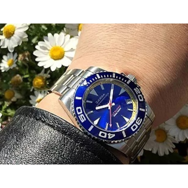 ZEEDA（ジーダ） メンズ腕時計 「JET SHARK」 ステンレス 10気圧防水