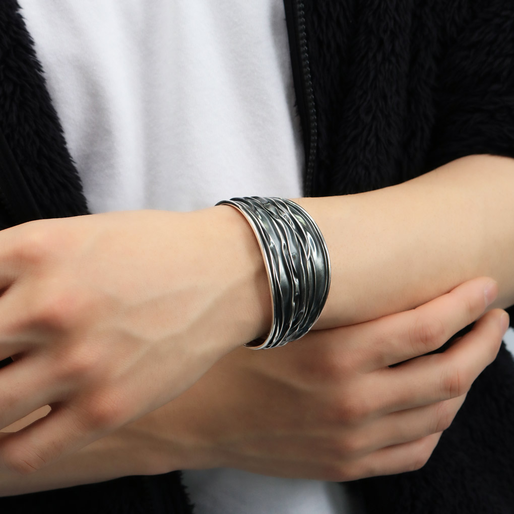 幅広 ヴィンテージ パターン シルバー バングル ブレスレット シルバー