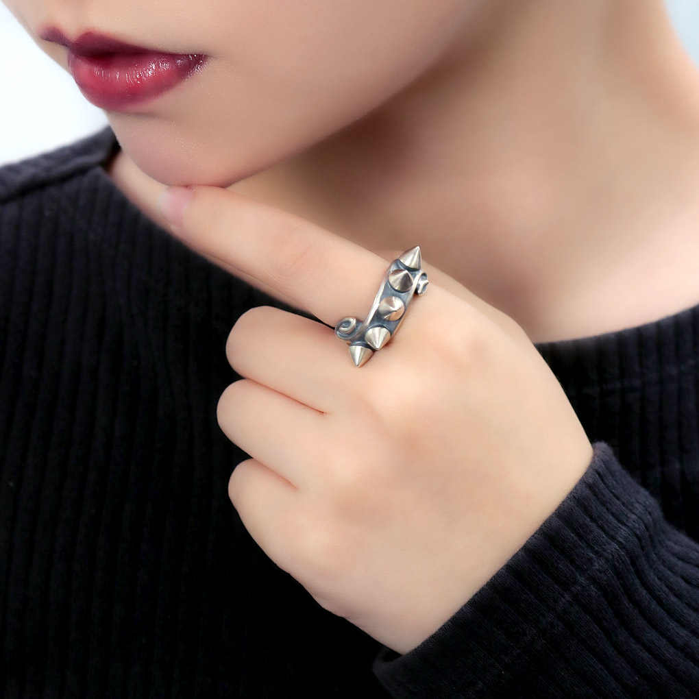 Rat Race（ラットレース） スタッズ オン リボン M リング 指輪 5〜30