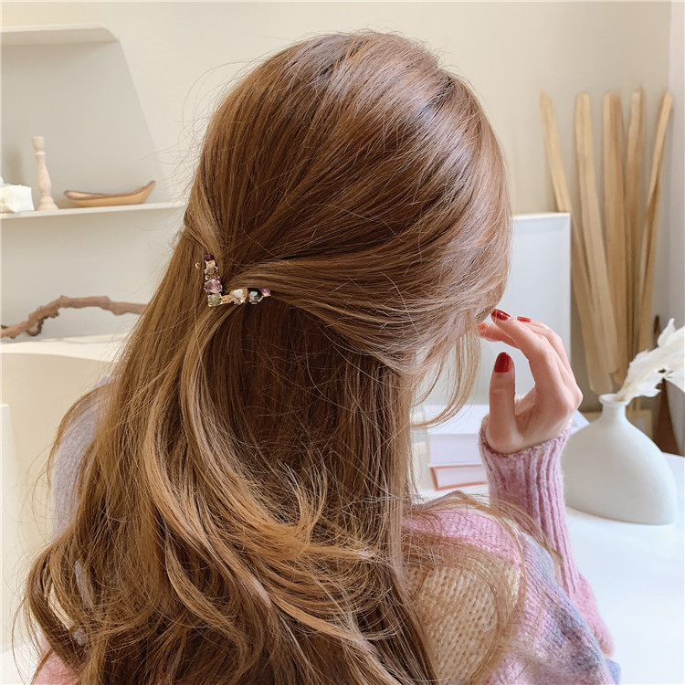 送料無料 V字型 ヘアクリップ ビジュー ヘアピン 髪飾り きらきら