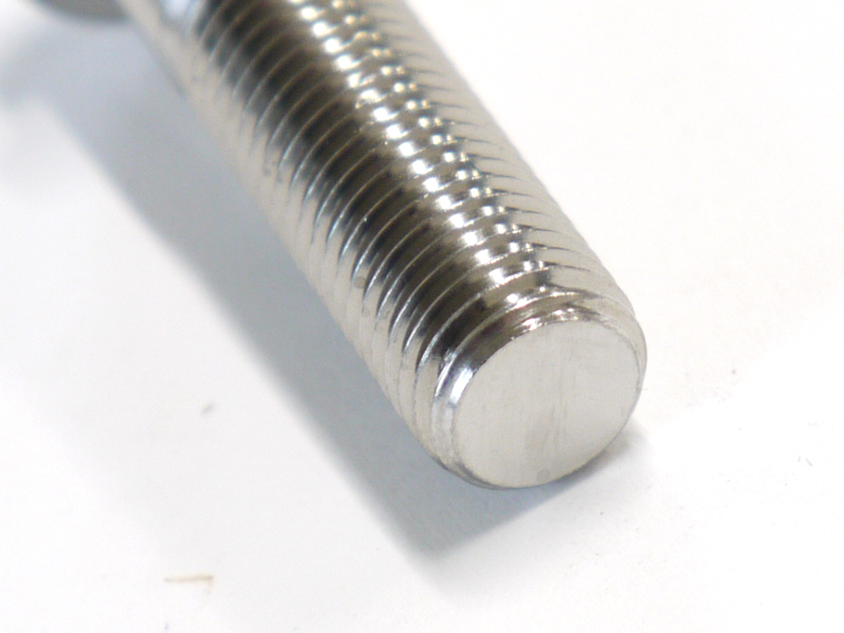 ZX-10R 08-15用64チタン製フロントキャリパーマウントボルト4本セット