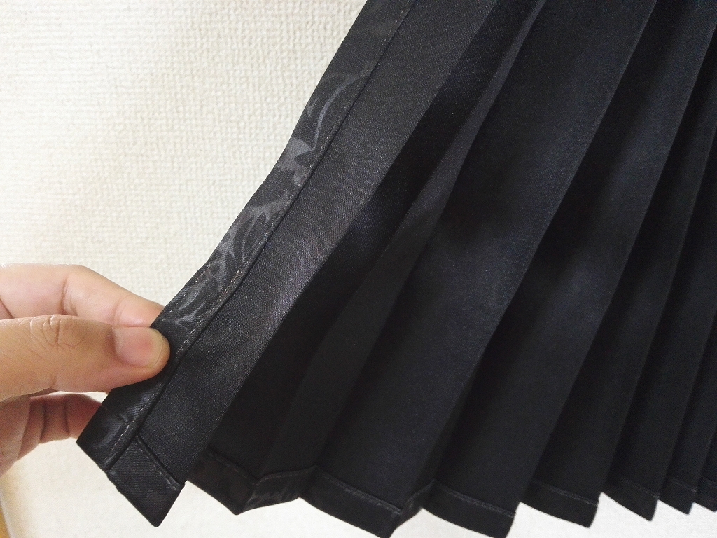 いすゞ・ファイブスターギガ車中泊カーテン メダリオン (ラウンド