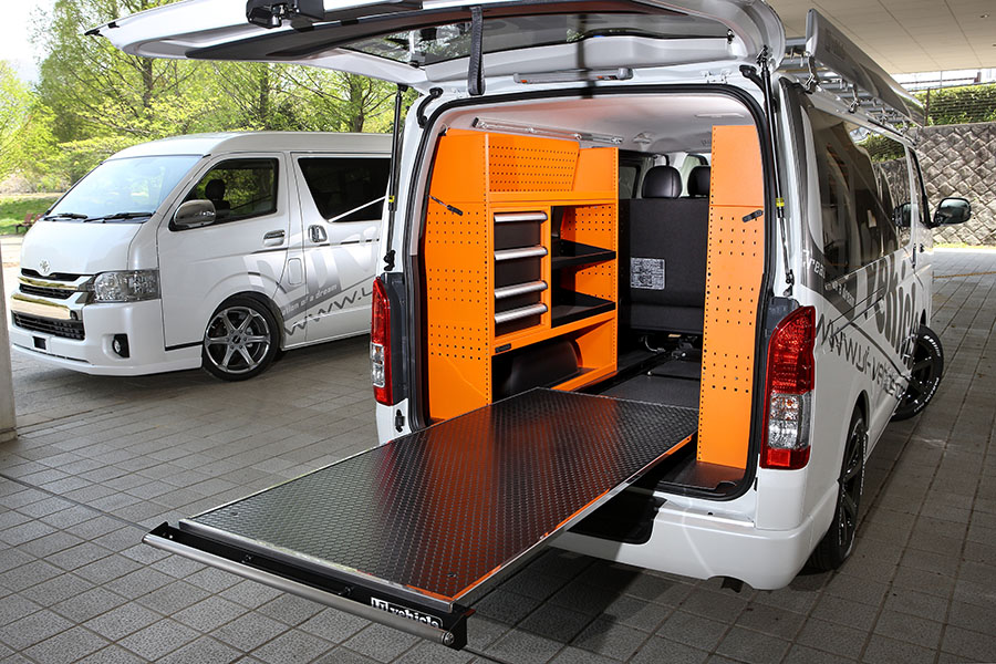 UI vehicle ハイエース 200系 スライドフロア 標準S-GL/標準バンDX6人