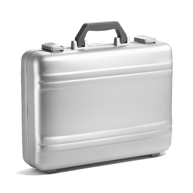 ZERO HALLIBURTON（ゼロハリバートン） 最大51% 3/8限定