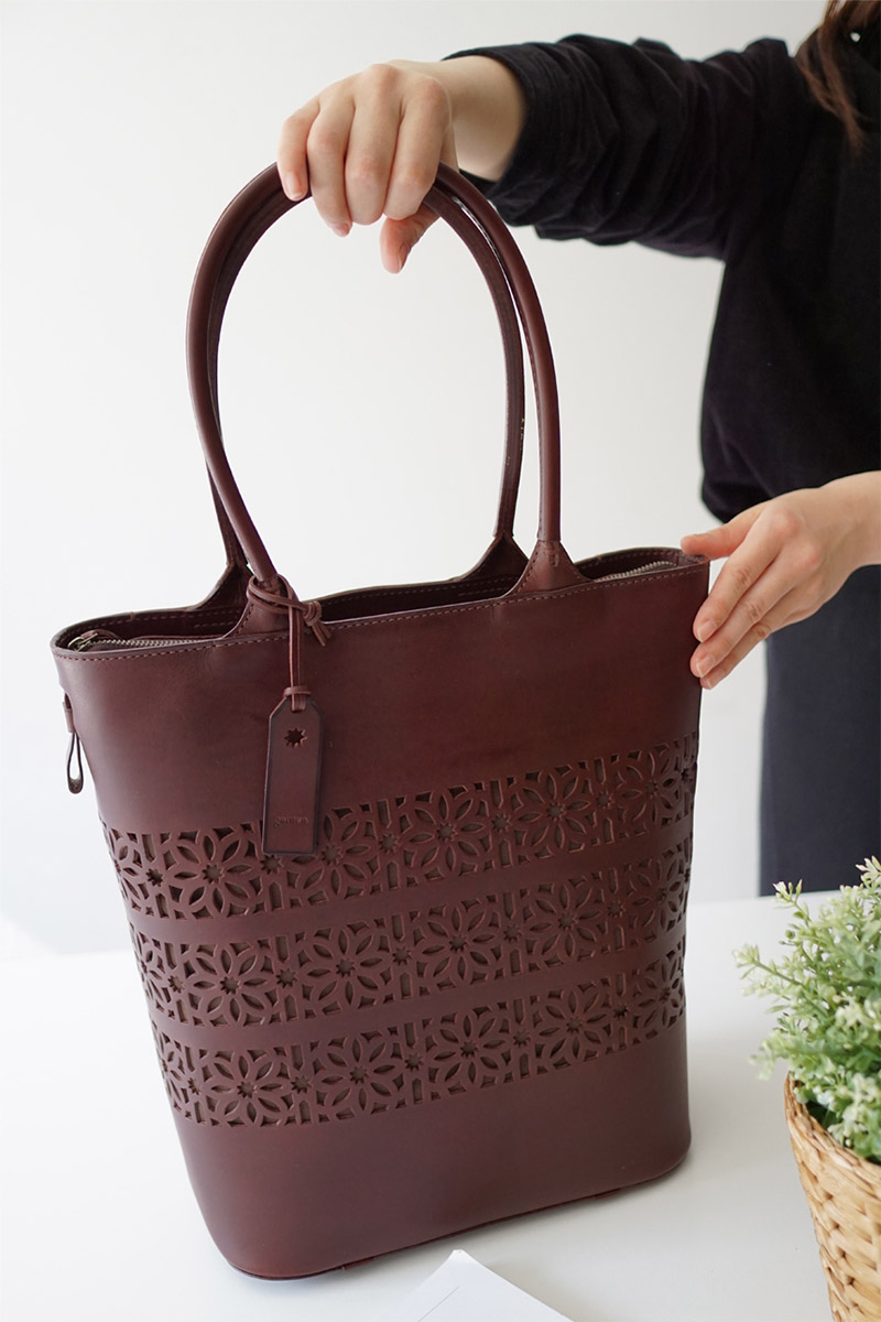 genten（ゲンテン） ボールドカットワーク トートバッグ 43735