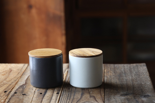 キャニスター 陶器 おしゃれ 保存容器 密閉 蓋付き 調味料入れ 砂糖 塩