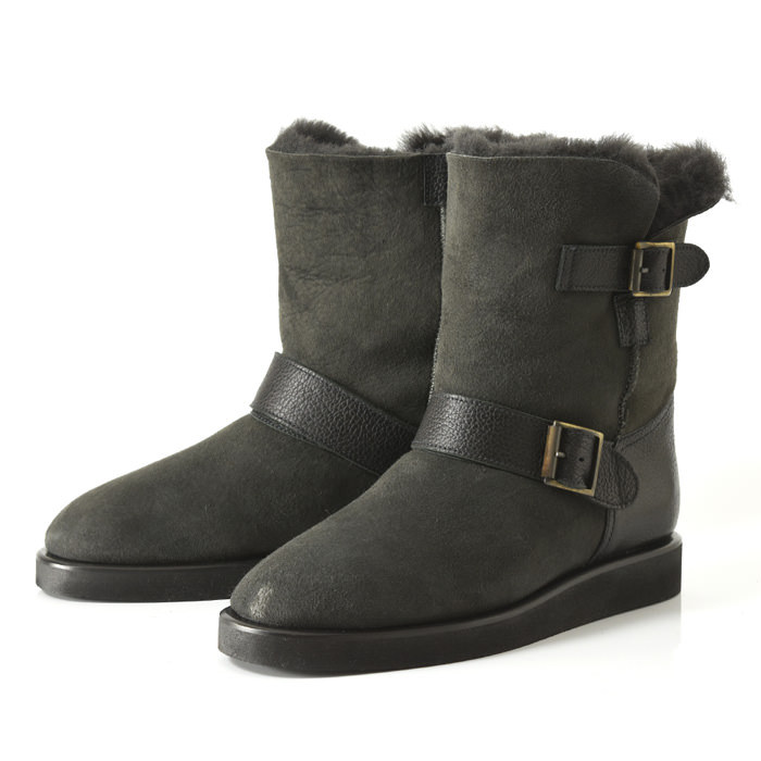 CORSO ROMA,9（コルソローマ ノーヴェ） ムートンブーツ ショート