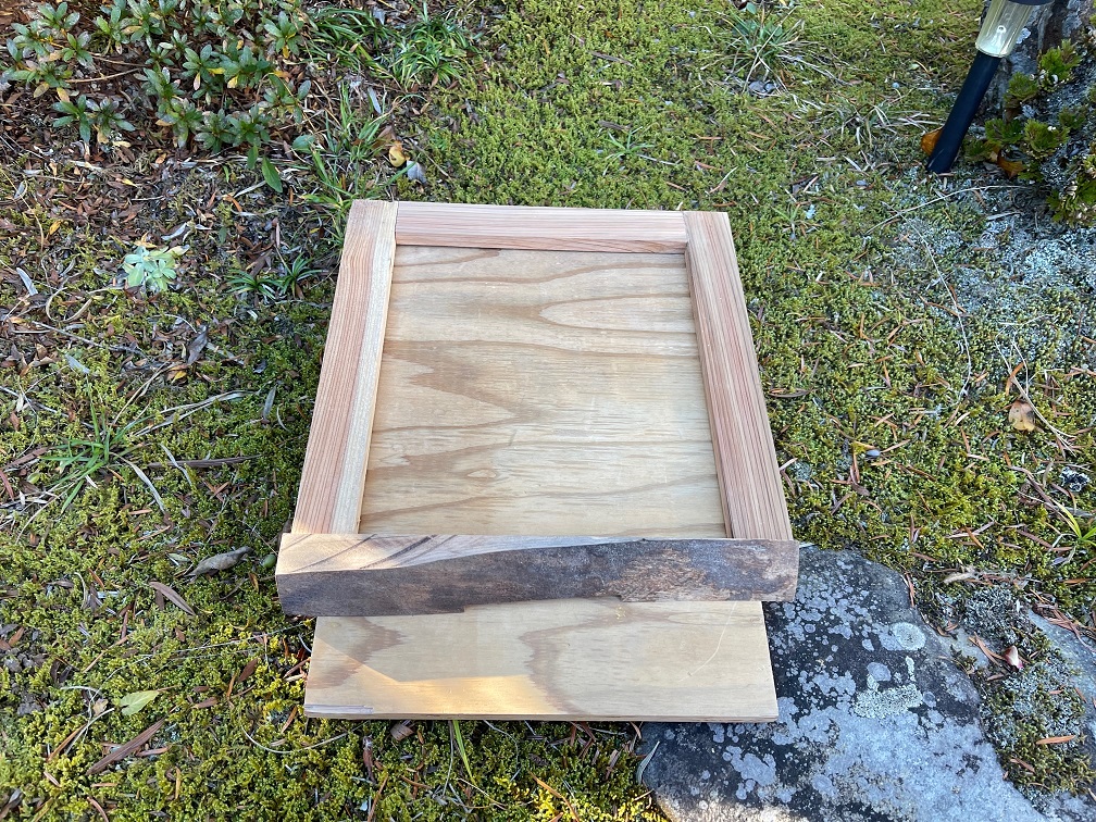 Freddo】日本みつばち用 飼育箱 重箱式巣箱 観察窓3窓付 三角バー