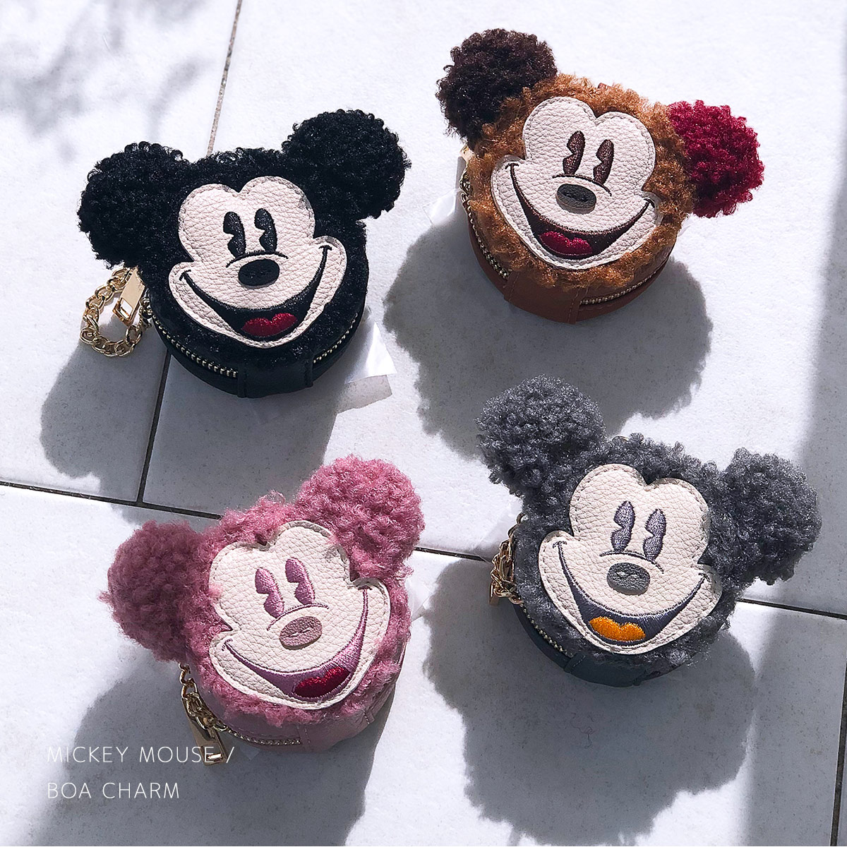 ディズニー ポーチ バッグ チャーム レディース ボア アコモデ 小物